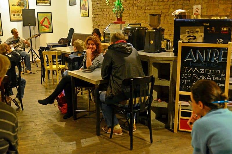 Kisüzem alternative bar Budapest